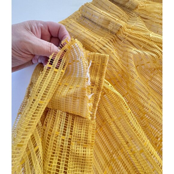 Vintage 70s pleated curtain, golden yellow open weave mesh, single panel - Picture 8 of 10